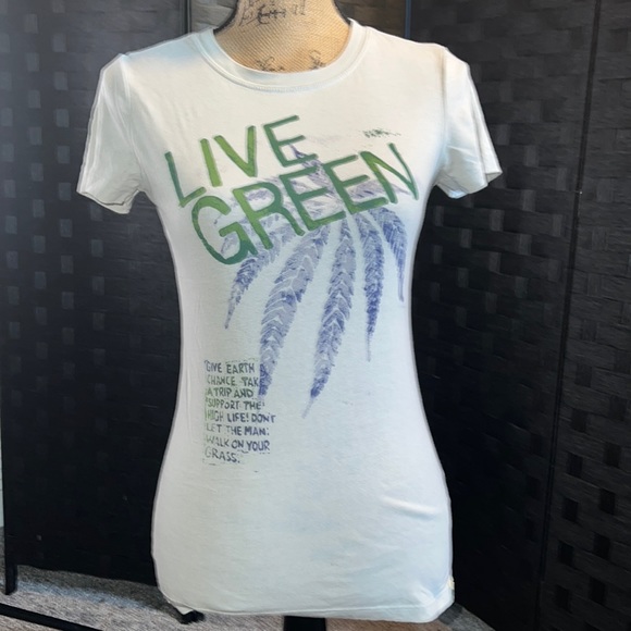 Lucky brand live green t-shirt made with 100% organic cotton. EUC. - Picture 2 of 12